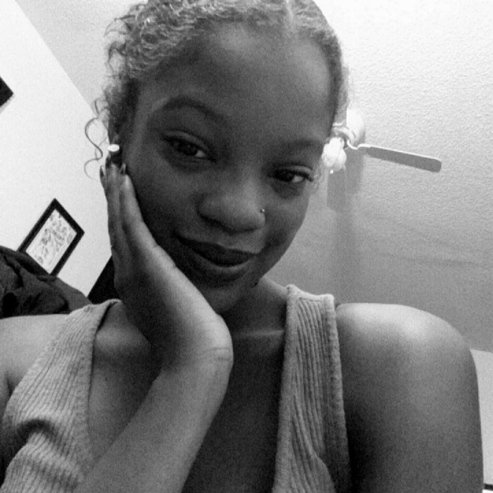 Meet your Posher, Jhalene